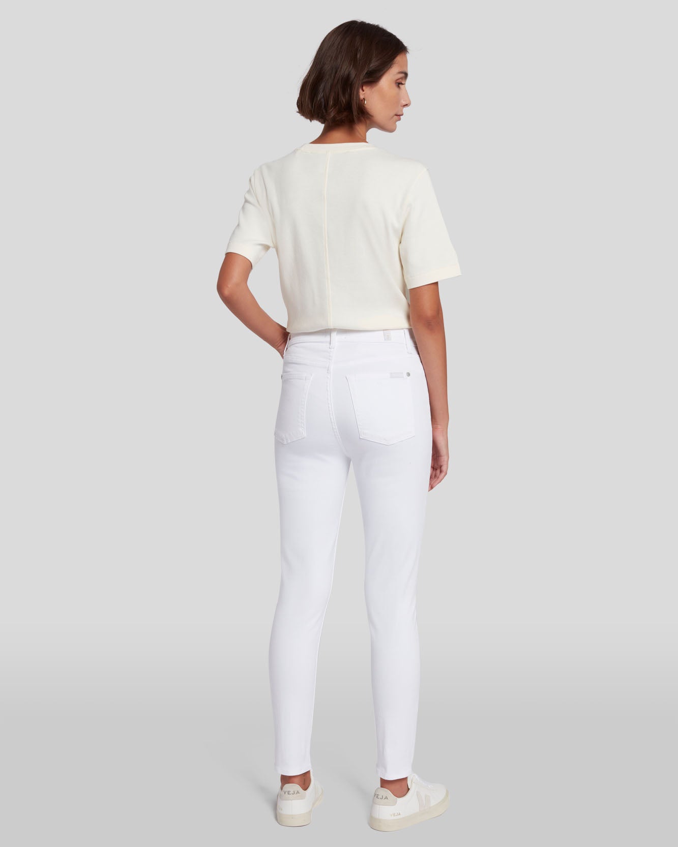 LUXE WHITE
