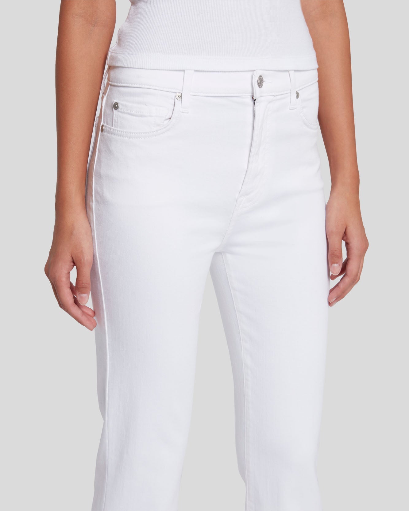 LUXE WHITE